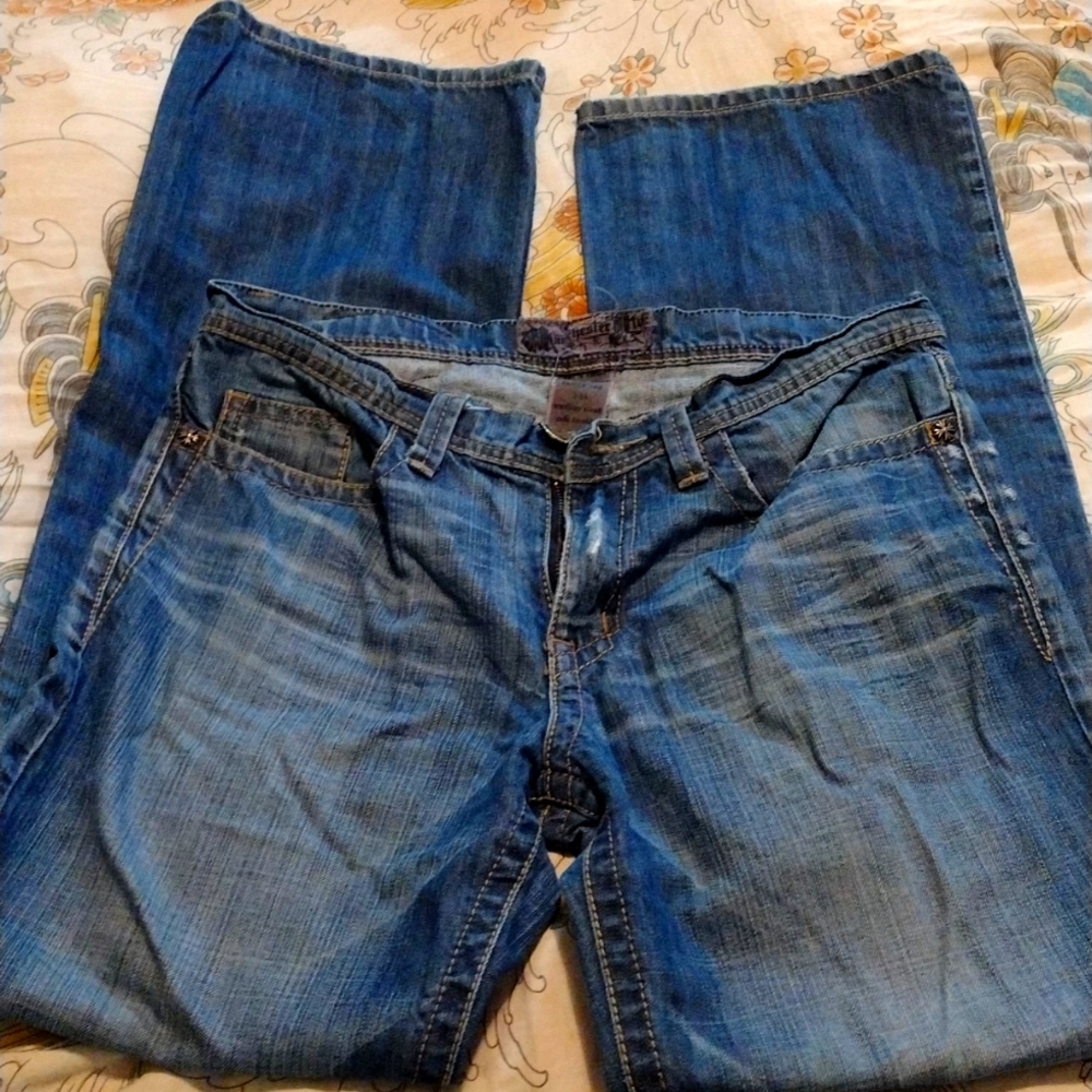 💙💙 MOVING SALE!!!                    Men's Manchester Ltd jeans, 34L boot cut